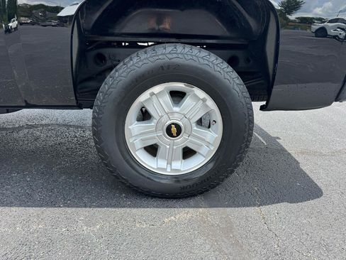 Used 2011 Chevrolet Silverado 1500 LT w/ All-Star Edition AWD/4WD image 10