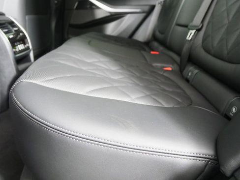 Used 2026 BMW X5 sDrive40i w/ Executive Package RWD image 15