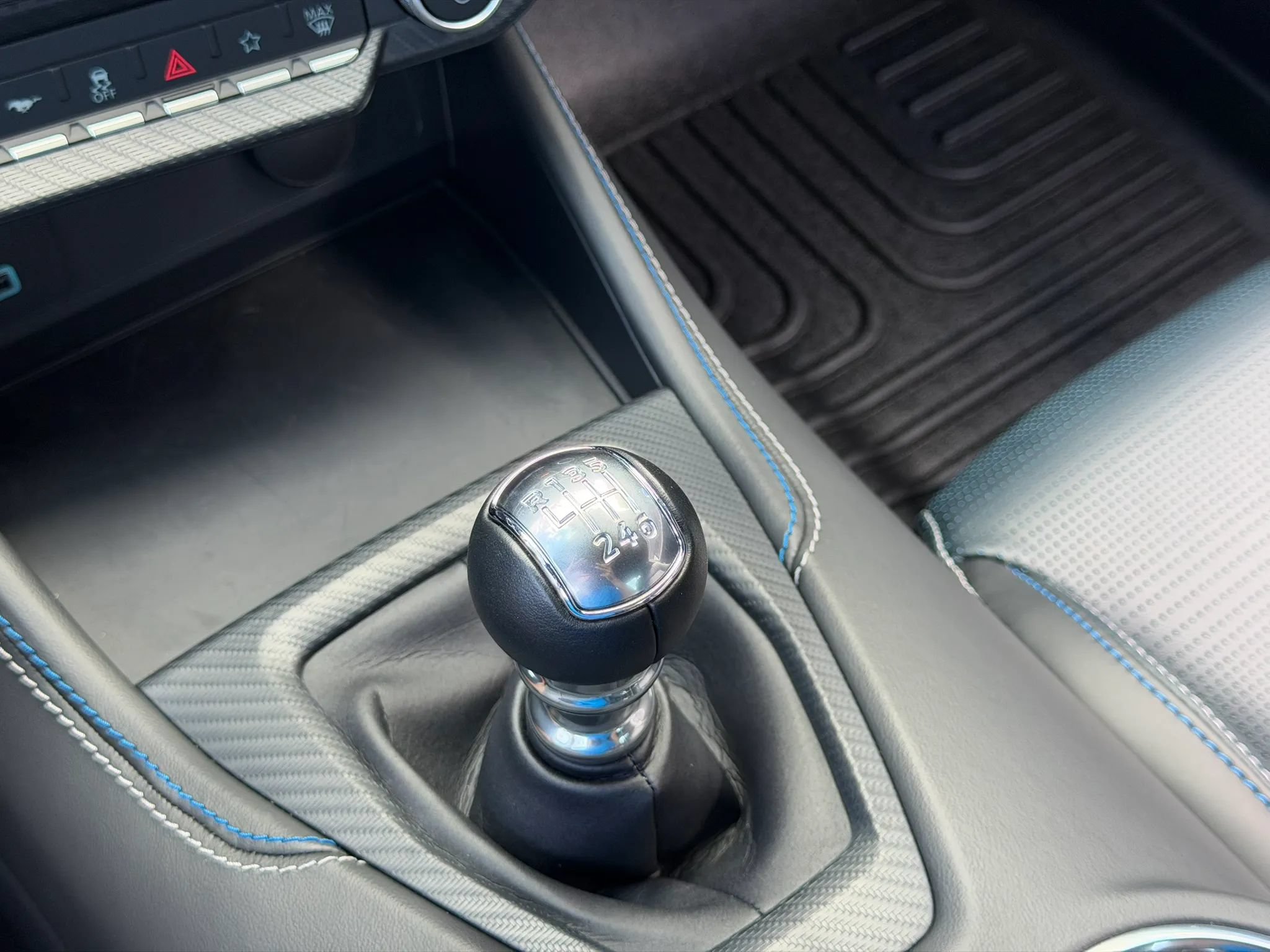Used 2025 Ford Mustang GT Premium RWD image 43