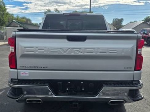 Used 2022 Chevrolet Silverado 1500 LTZ w/ LTZ Premium Package AWD/4WD image 5