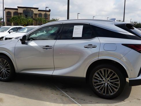 Certified 2023 Lexus RX 350 w/ Luxury Package image 5