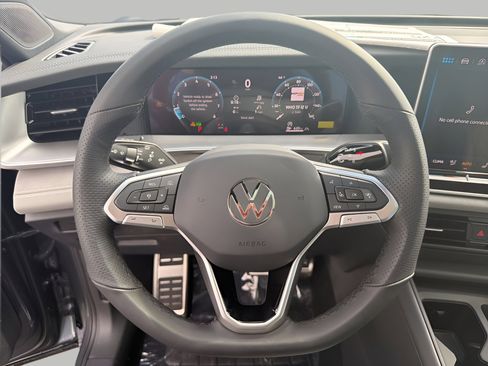 New 2026 Volkswagen Tiguan SE R-Line AWD/4WD image 12