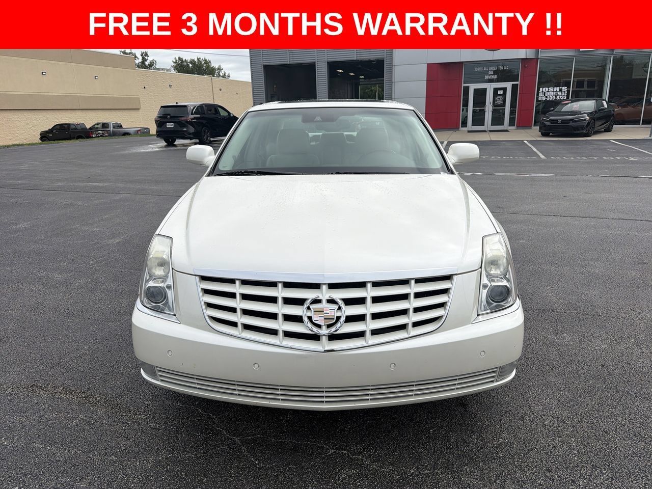 Used 2010 Cadillac DTS Premium w/ Driver Awareness Package FWD image 24