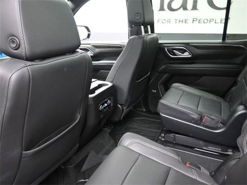 Used 2022 Chevrolet Tahoe LT w/ LT Signature Plus Package image 24