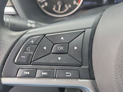 Used 2023 Nissan Altima 2.5 SV image 18