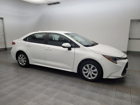 Used 2022 Toyota Corolla LE FWD image 11