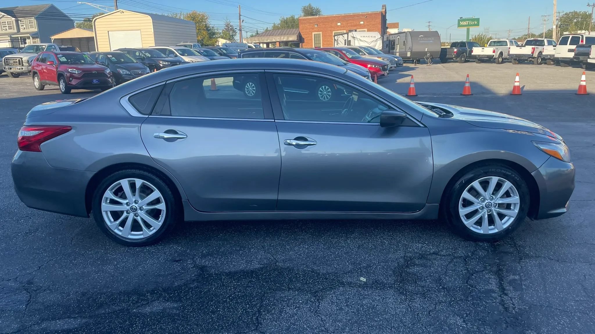 Used 2017 Nissan Altima 2.5 SV FWD image 4