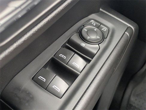 Certified 2023 Chevrolet Silverado 1500 Custom image 29