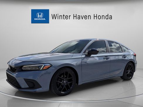 Used 2022 Honda Civic Sport image 2