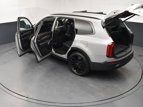 Used 2022 Kia Telluride EX w/ EX Premium Package AWD/4WD image 28