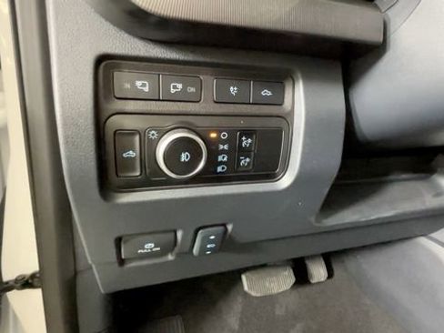 Used 2024 Ford F350 Platinum AWD/4WD image 21
