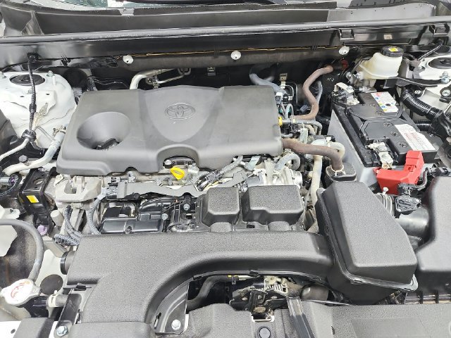 Used 2023 Toyota RAV4 LE AWD/4WD image 17