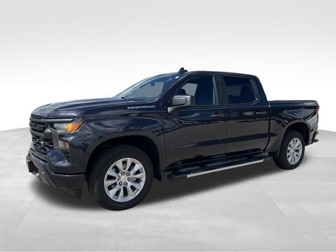 Used 2023 Chevrolet Silverado 1500 Custom AWD/4WD image 10
