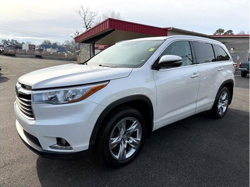 Used 2014 Toyota Highlander Limited image 3