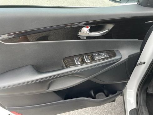 Used 2020 Kia Sorento EX FWD image 19