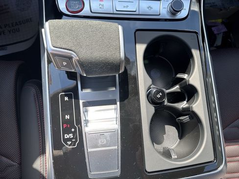 New 2026 Audi RS Q8 performance AWD/4WD image 15