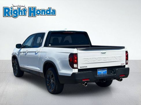 Certified 2025 Honda Ridgeline Sport image 5
