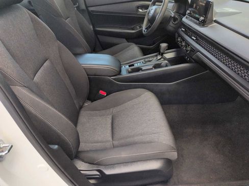 Used 2023 Honda Accord EX image 20