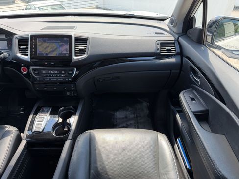 Used 2017 Honda Pilot Elite image 30