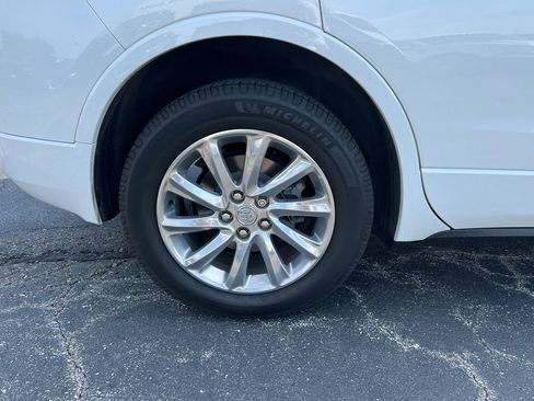 Used 2020 Buick Envision Essence AWD/4WD image 6