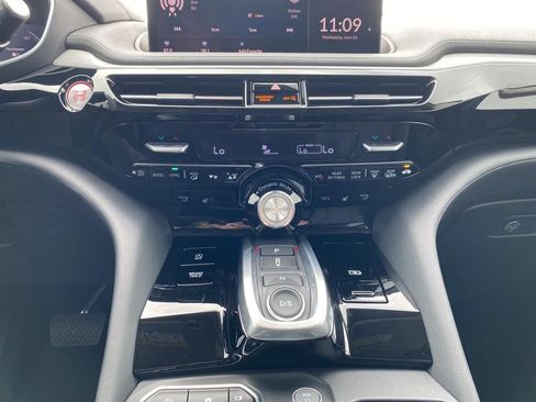 Certified 2024 Acura MDX FWD w/ Technology Package image 12