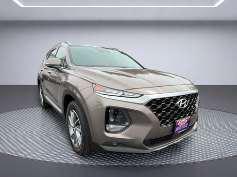 Used 2020 Hyundai Santa Fe SEL w/ Convenience + Premium Package FWD image 9