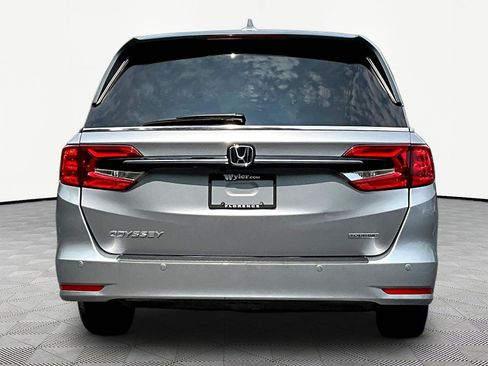Used 2023 Honda Odyssey Touring image 5