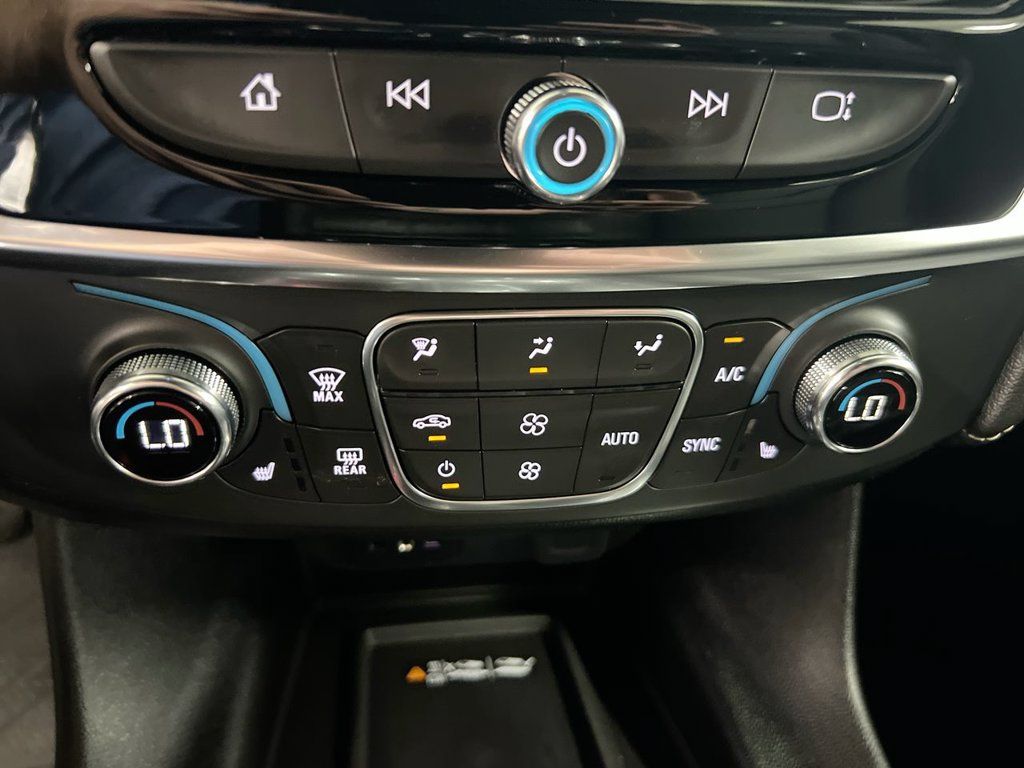 Used 2022 Chevrolet Traverse LT w/ LPO, Floor Liner Package AWD/4WD image 16