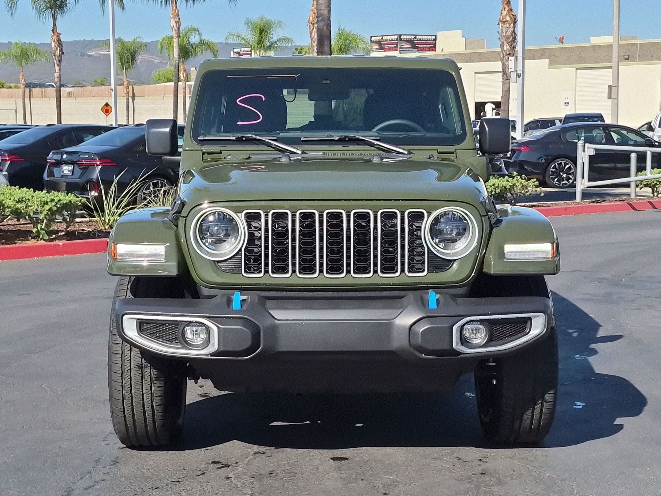 Used 2024 Jeep Wrangler Unlimited Sahara w/ Safety Group AWD/4WD image 3