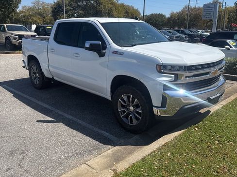 Used 2019 Chevrolet Silverado 1500 LT w/ All-Star Edition image 2