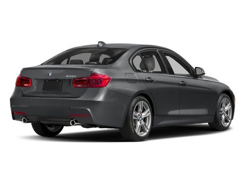 Used 2018 BMW 340i xDrive Sedan w/ Premium Package AWD/4WD image 5