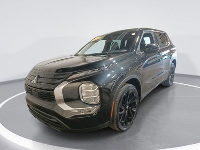 Used 2023 Mitsubishi Outlander SE