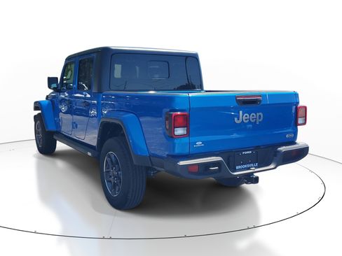 Used 2023 Jeep Gladiator Overland AWD/4WD image 4