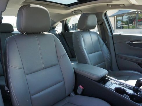 Used 2019 Chevrolet Impala LT w/ Sunroof and Spoiler Package FWD image 29