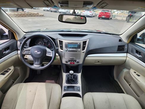 Used 2012 Subaru Outback 2.5i Premium w/ Popular Pkg 1B AWD/4WD image 10