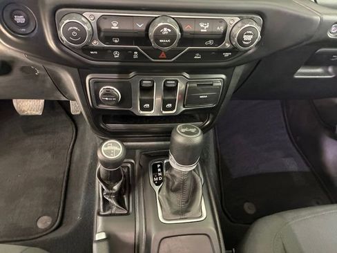 Used 2022 Jeep Wrangler Sport image 20