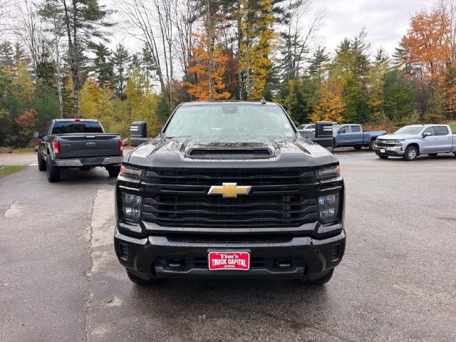 Used 2024 Chevrolet Silverado 2500 Custom w/ Custom Convenience Package AWD/4WD image 8