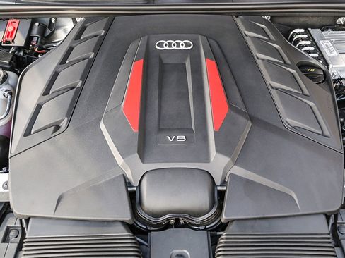 Used 2025 Audi SQ8 Premium Plus image 28