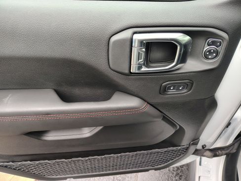 New 2026 Jeep Wrangler Unlimited Rubicon image 16