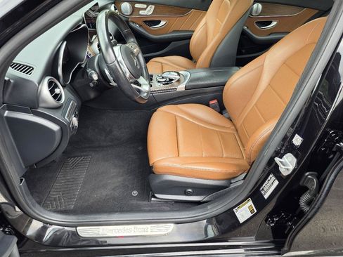 Used 2021 Mercedes-Benz C 300 4MATIC Sedan w/ AMG Line image 7