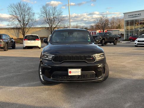 Used 2024 Dodge Durango GT image 2