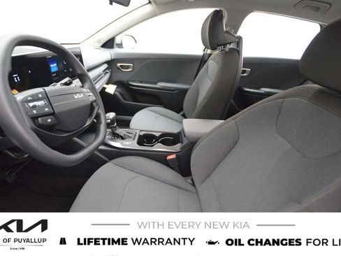 New 2025 Kia K4 LXS image 10