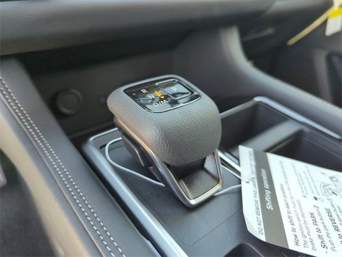 New 2025 Nissan Pathfinder Platinum w/ Lighting Package (N92) image 41