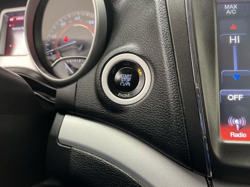 Used 2014 Dodge Journey SXT w/ Flexible Seating Group image 19