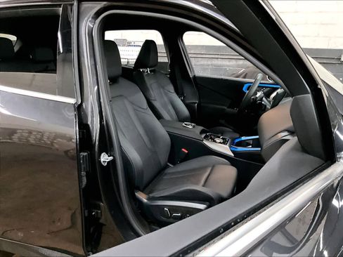 Certified 2025 BMW X3 xDrive30i w/ Convenience Package image 10