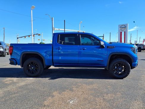 Used 2022 GMC Sierra 1500 AT4 w/ AT4 Premium Package image 26