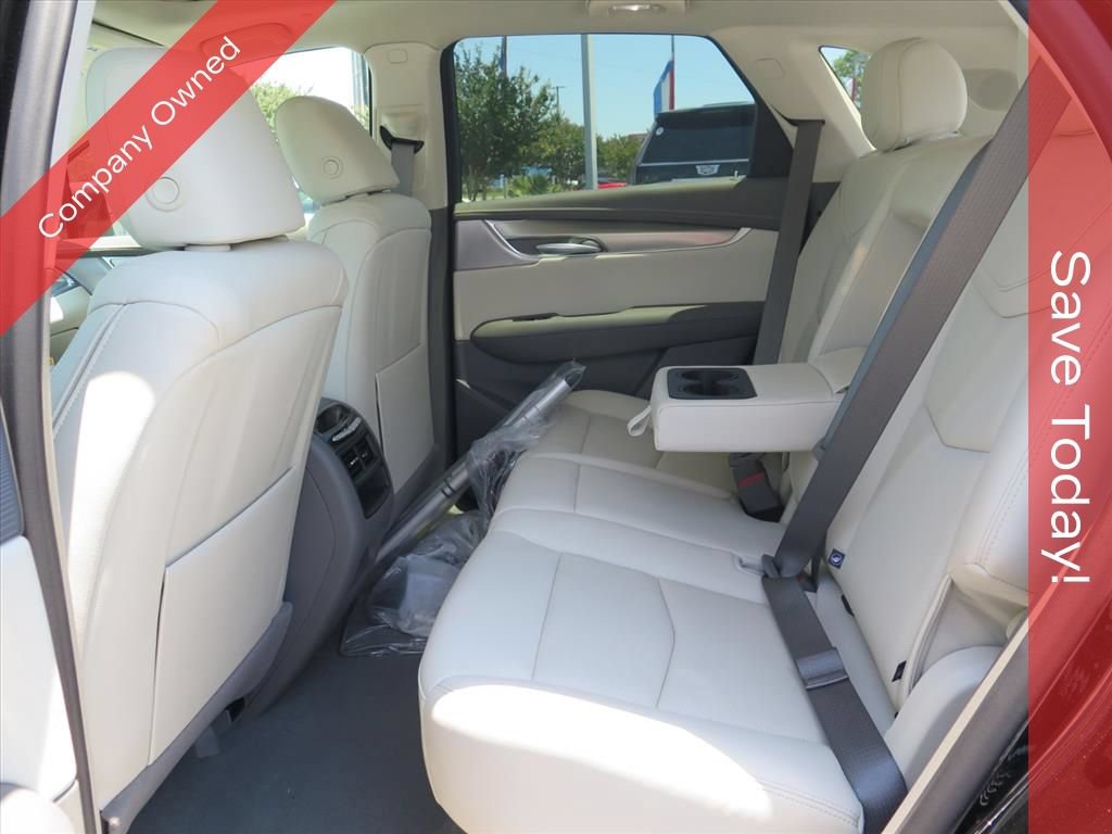 New 2026 Cadillac XT5 Premium Luxury w/ Driver Assist Package FWD image 24
