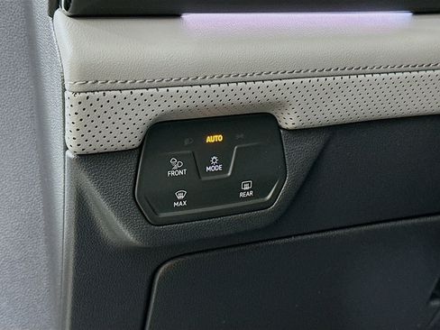 New 2026 Volkswagen Atlas Peak Edition AWD/4WD image 10