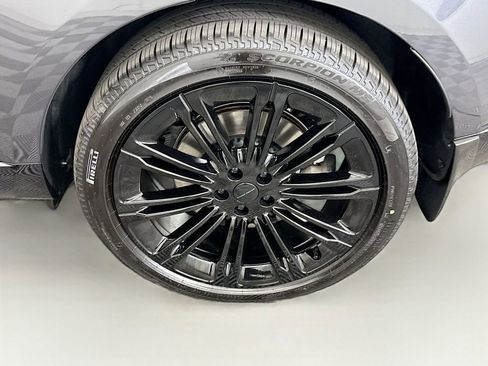 New 2026 Land Rover Range Rover SE image 30