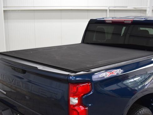 Used 2022 Chevrolet Silverado 1500 RST AWD/4WD image 26